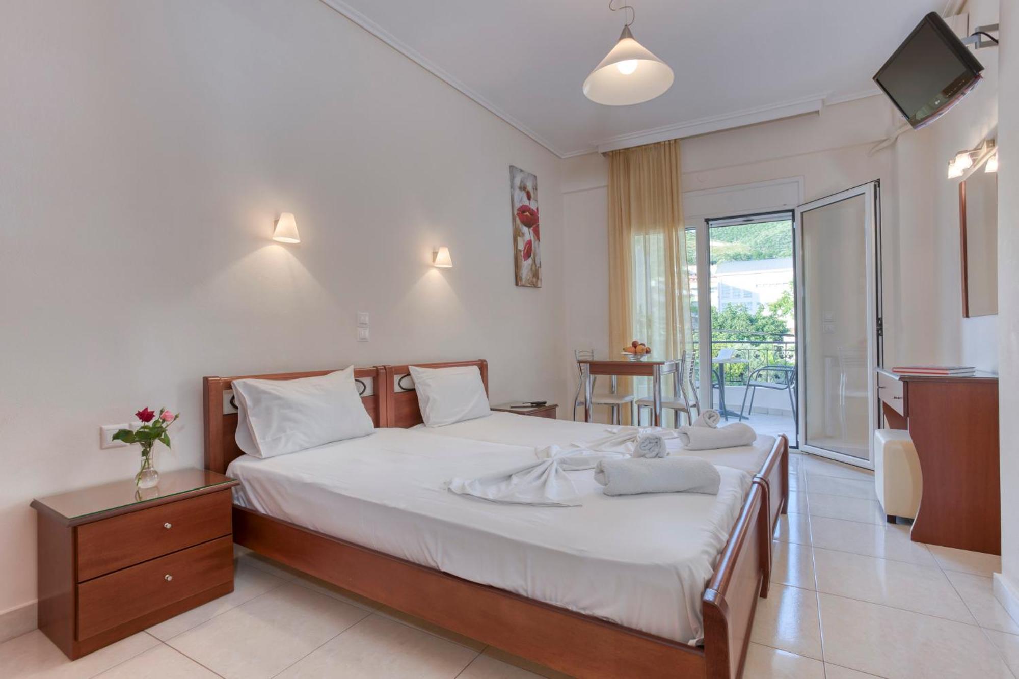 Niovi Luxury Apartments Loutra Edipsou  Exterior foto